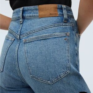 Madewell Women’s 90s Straight Leg Jeans